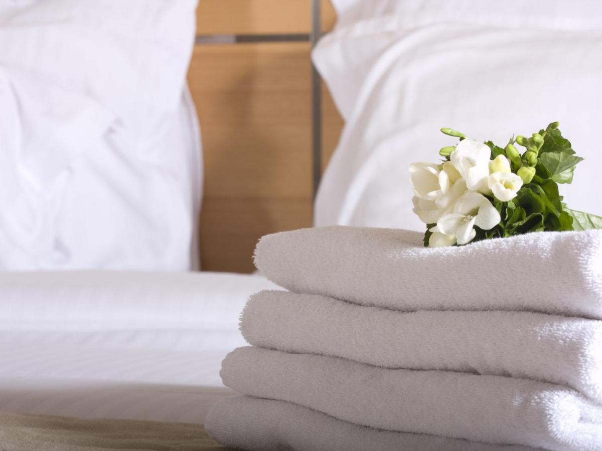 The Cedar Suite Woking Dış mekan fotoğraf